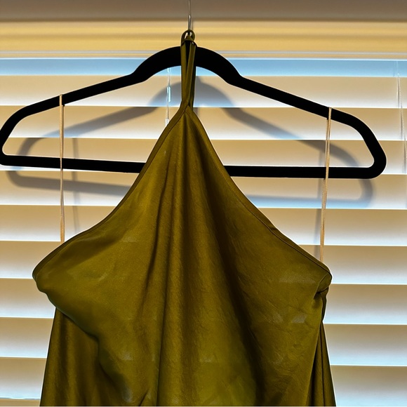 Green aritzia halter dress - Picture 4 of 4